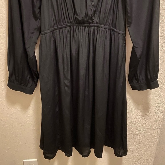 Ba&Sh Black Long Sleeve Ruffle Detail Split Neck Crossover Mini Dress Size L - Picture 6 of 10